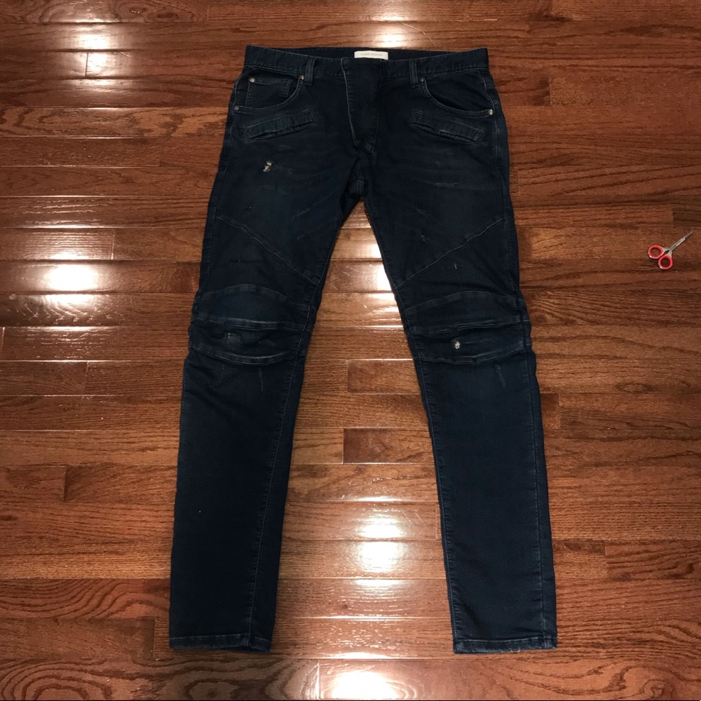 Navy Distressed Balmain Jeans size 33 NWT